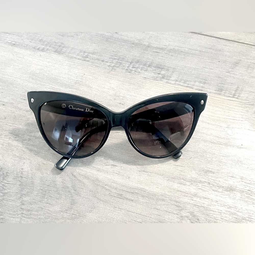 💯 Authentic Dior “Les Marquises” Black Cateye (Kardashian) Sunglasses